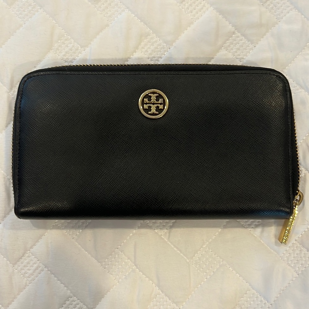 Tory Burch Robinson Wallet